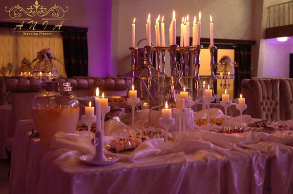 شمع آرایی در باغ عروسی